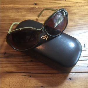 ☀️😎Banana Republic Minna Sunglasses
